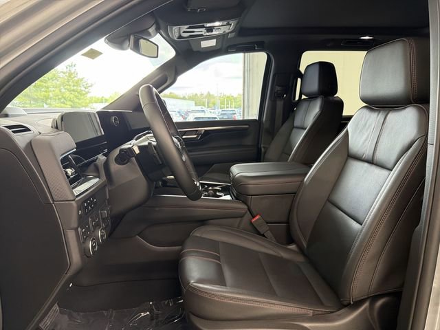 Certified 2025 Chevrolet Tahoe RST w/ RST Capability Package AWD/4WD image 24