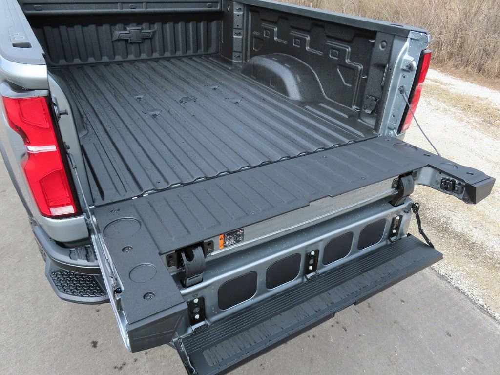New 2026 Chevrolet Silverado 2500 ZR2 image 23