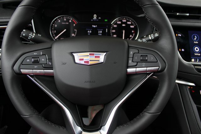 New 2025 Cadillac XT6 Luxury image 23