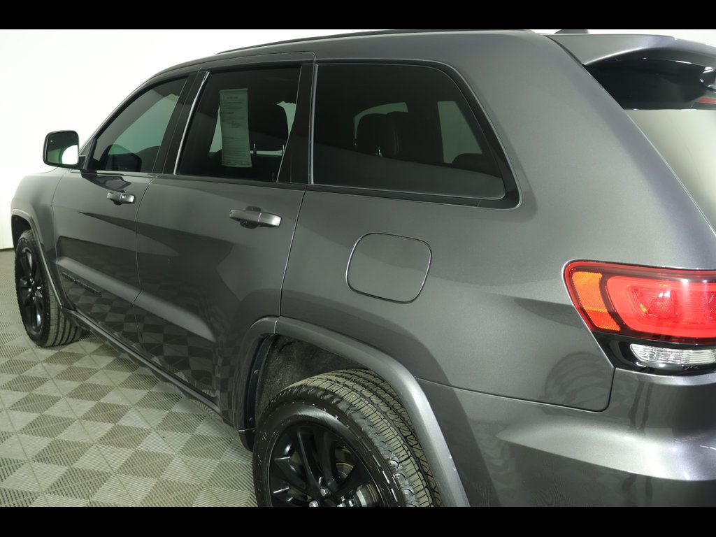 Used 2019 Jeep Grand Cherokee Altitude AWD/4WD image 19