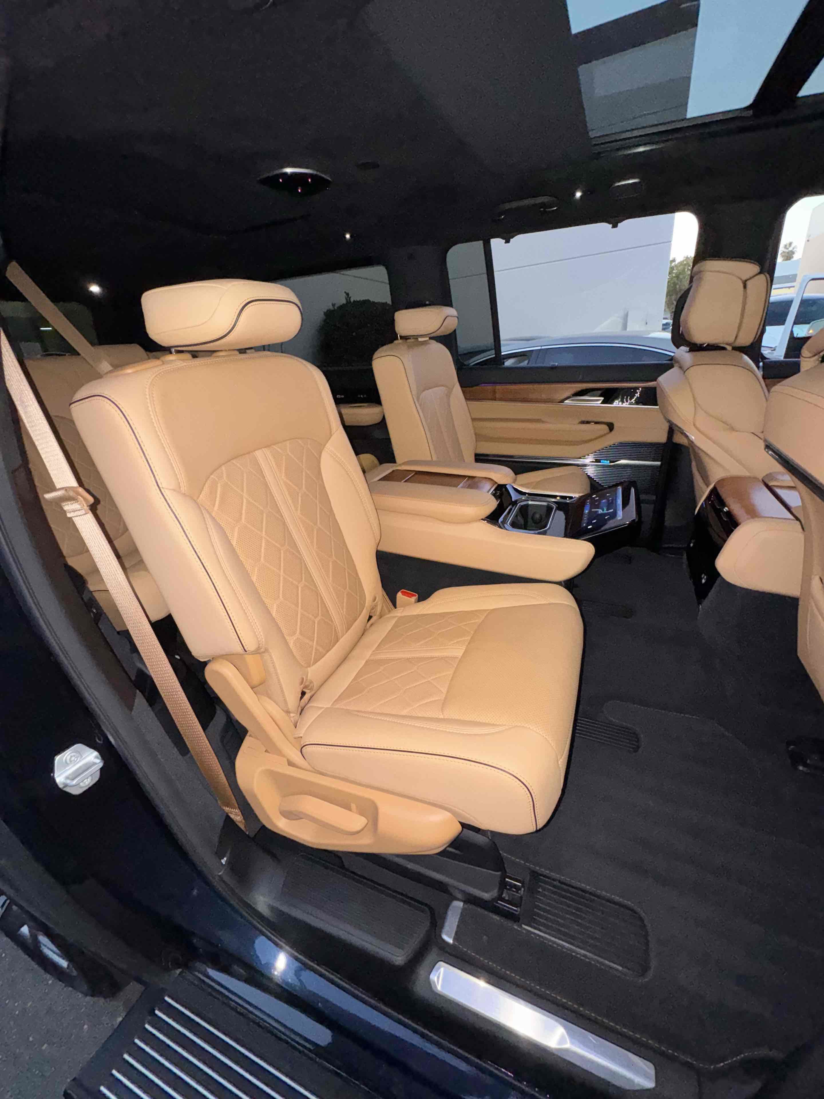 Used 2023 Jeep Grand Wagoneer L Series III image 69