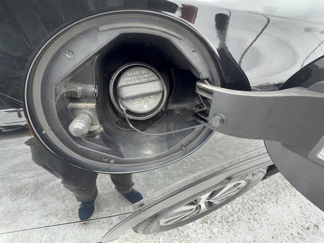 Used 2022 Subaru Outback Premium AWD/4WD image 27