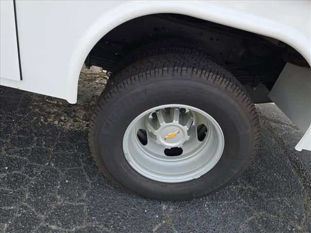 New 2025 Chevrolet Silverado 3500 W/T w/ WT Convenience Package AWD/4WD image 19