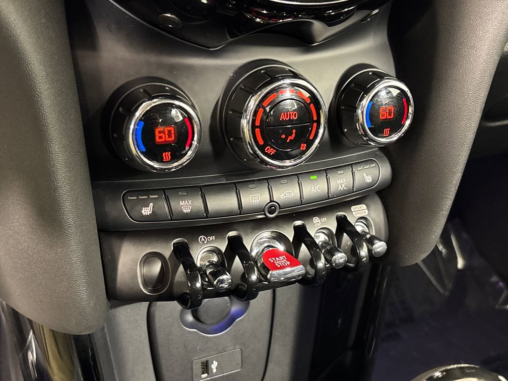 Used 2021 MINI Cooper S w/ Premium Package image 18