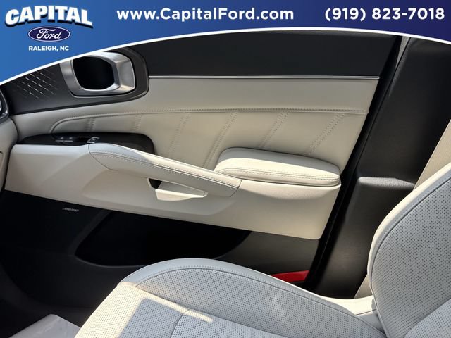 Used 2026 Kia Sorento SX FWD image 29