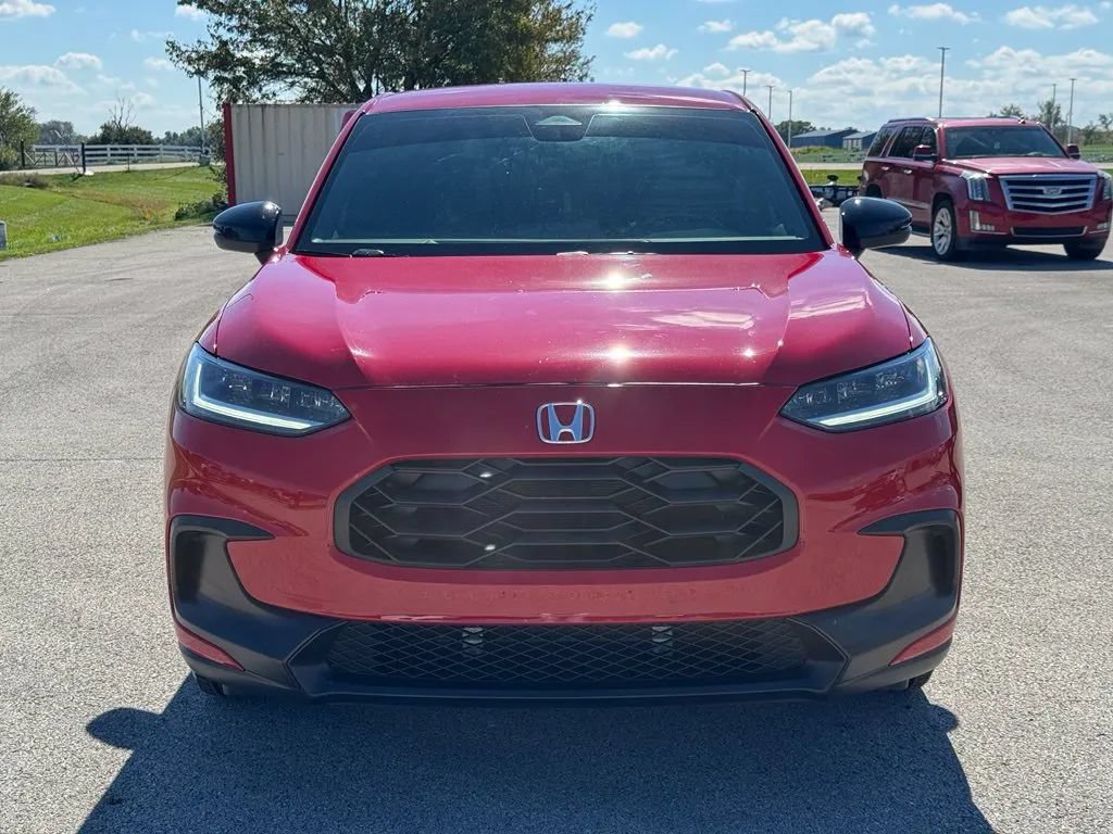 Used 2025 Honda HR-V Sport image 2