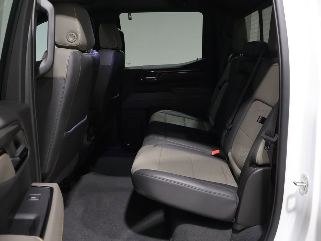 Used 2024 Chevrolet Silverado 1500 ZR2 w/ Technology Package image 19