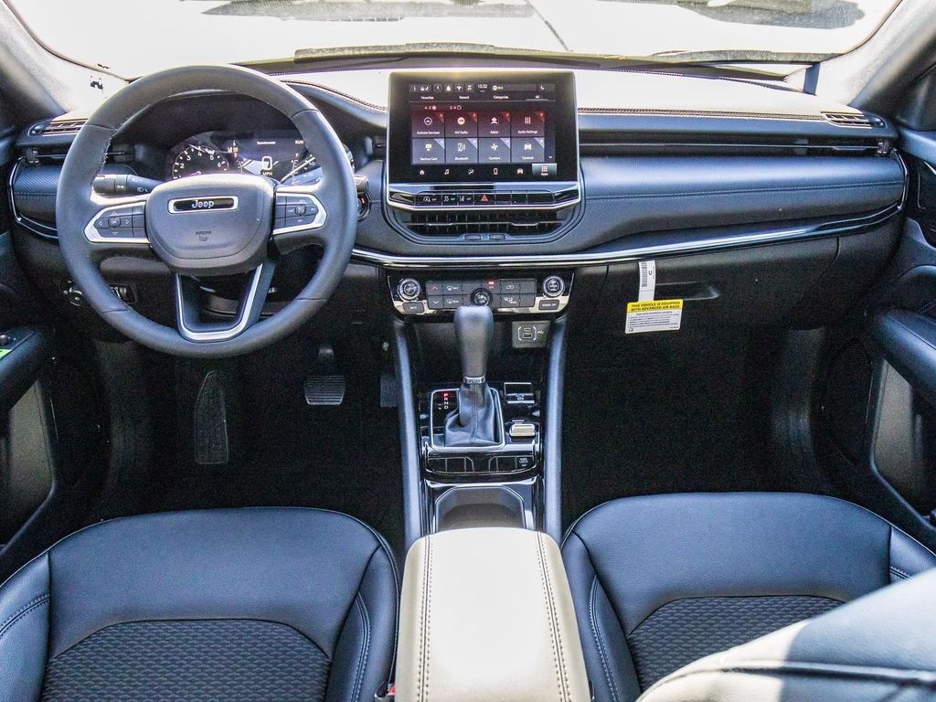 New 2026 Jeep Compass Latitude AWD/4WD image 37