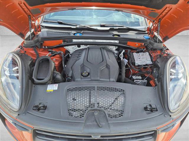 Used 2022 Porsche Macan AWD/4WD image 23