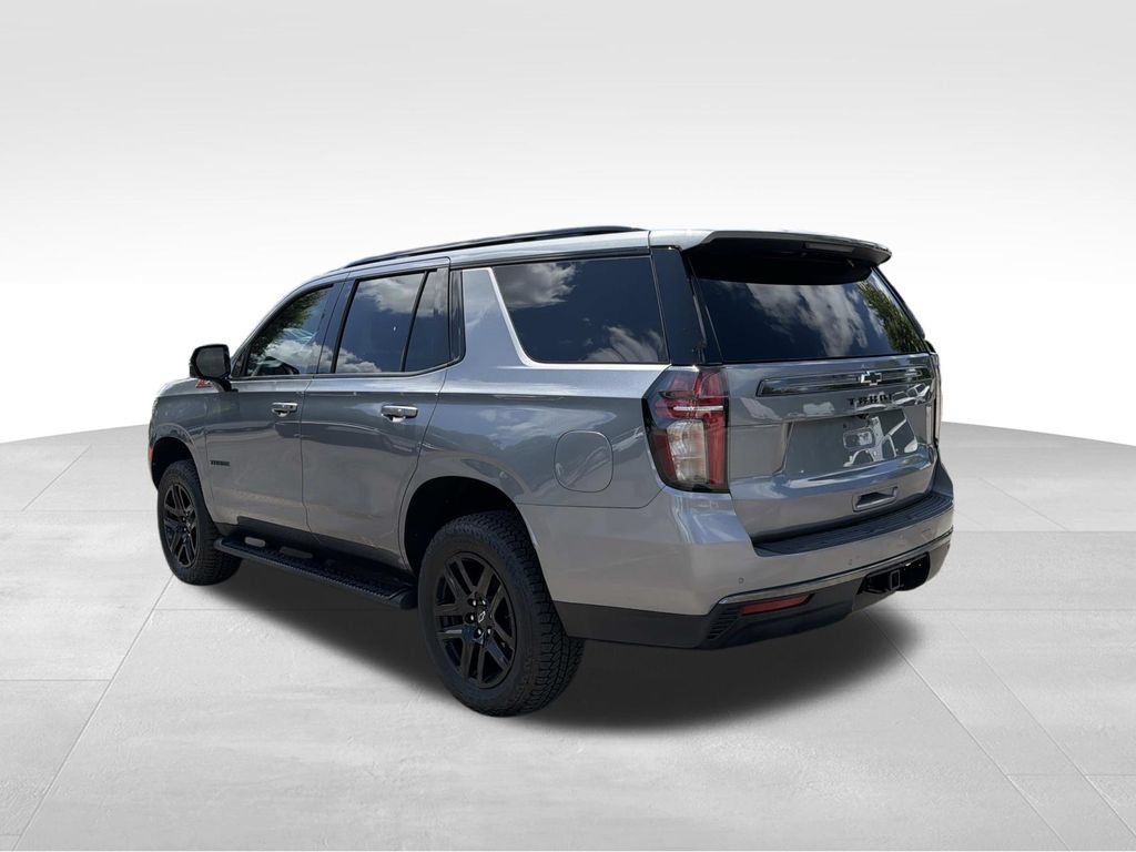 Used 2022 Chevrolet Tahoe Z71 w/ Luxury Package AWD/4WD image 5