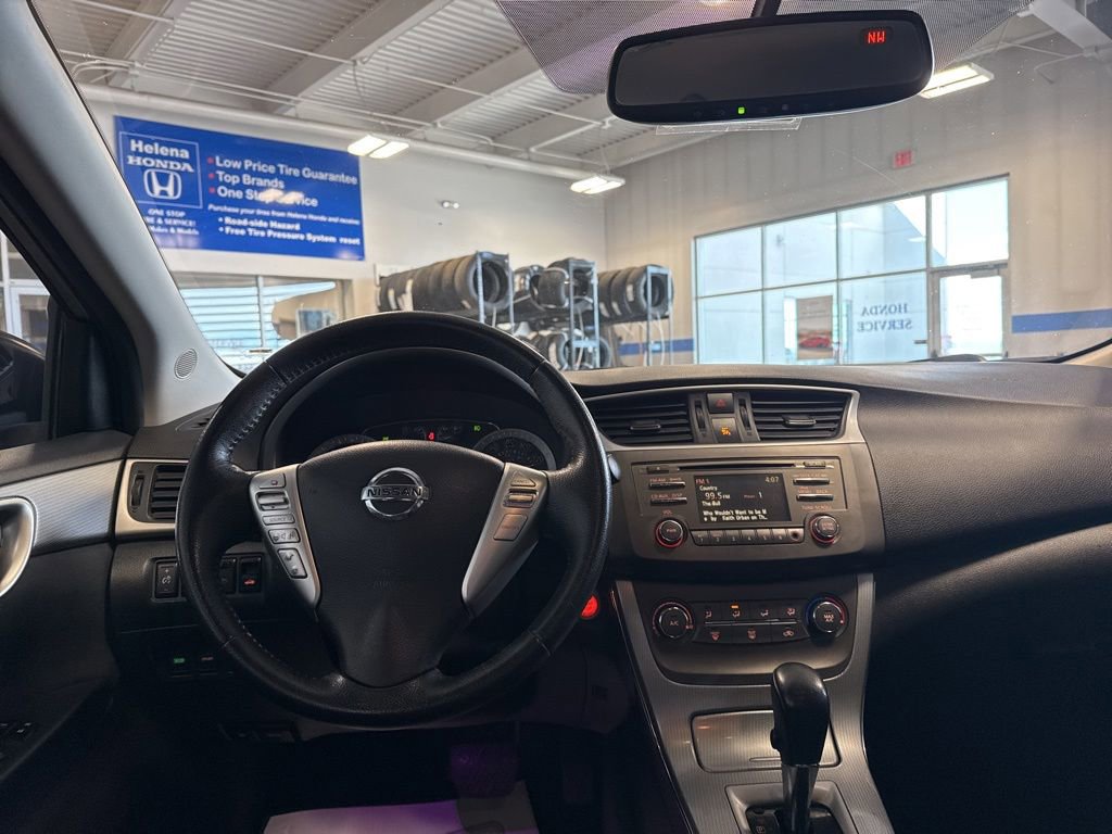 Used 2014 Nissan Sentra SR w/ SR Driver Package FWD image 9