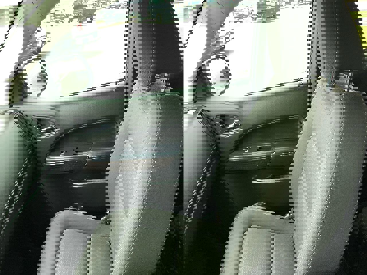 Used 2015 GMC Canyon SLE w/ SLE Convenience Package image 22