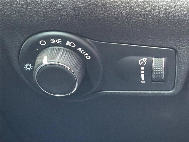 Certified 2025 Jeep Compass Sport AWD/4WD image 13
