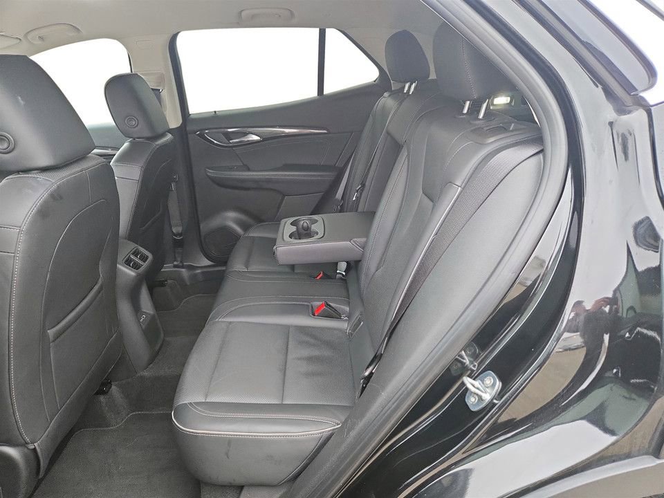 Used 2023 Buick Envision Essence image 30