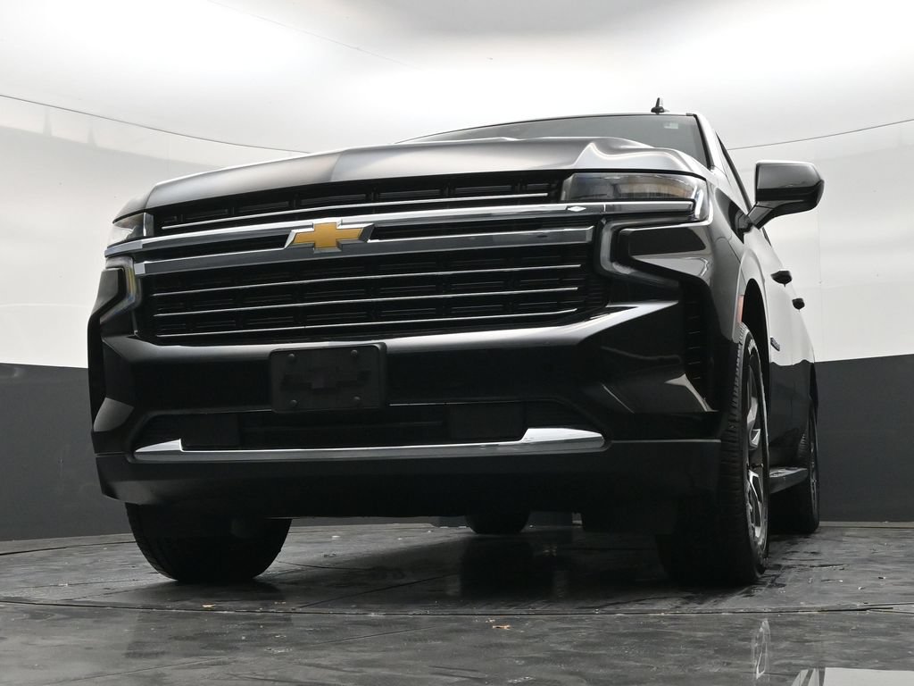 Used 2021 Chevrolet Suburban LT AWD/4WD image 26