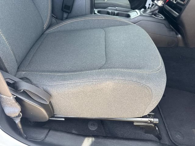 Used 2025 Jeep Wrangler Unlimited Sahara AWD/4WD image 15