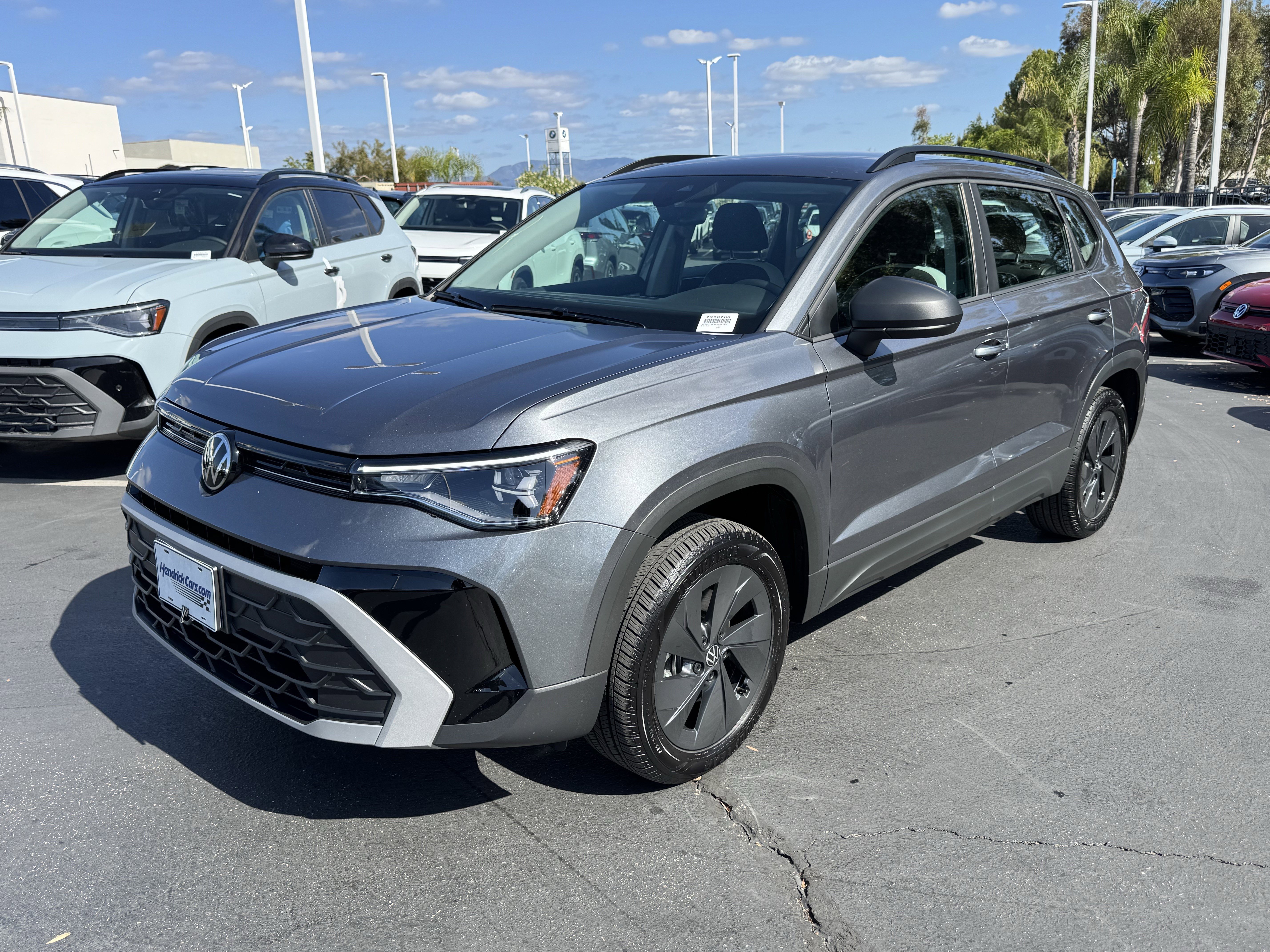 Used 2025 Volkswagen Taos S FWD image 5