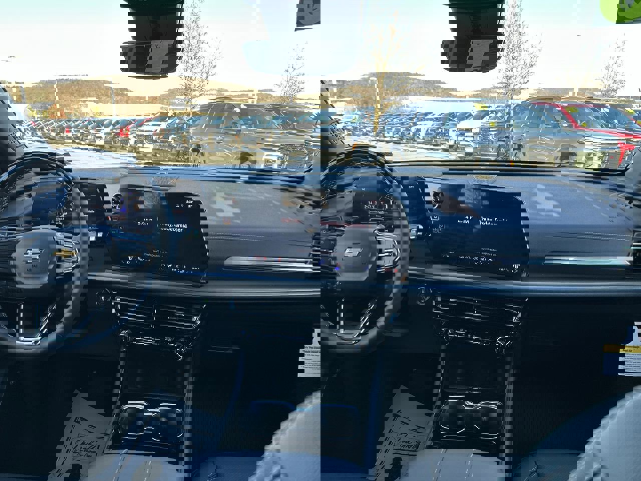 New 2026 Chevrolet Traverse LT w/ Enhanced Driving Package image 16