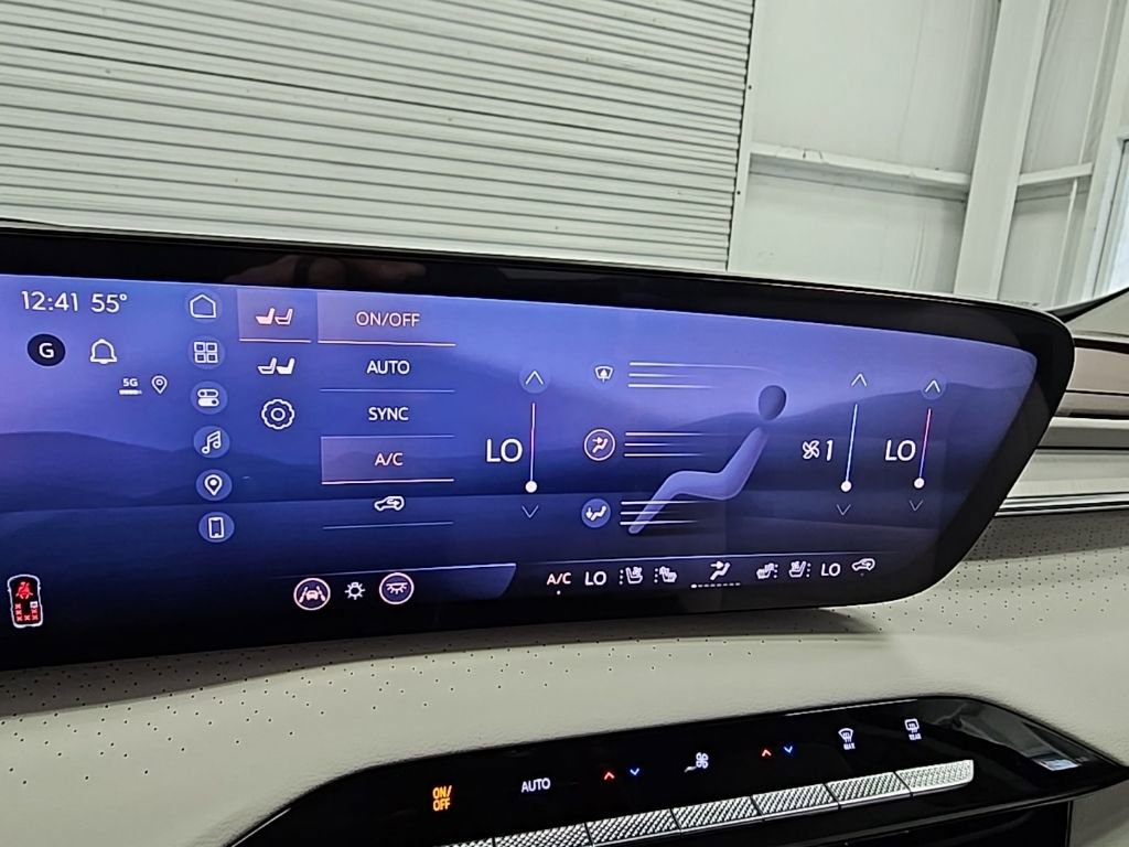 New 2026 Buick Enclave Avenir w/ Super Cruise Package image 17