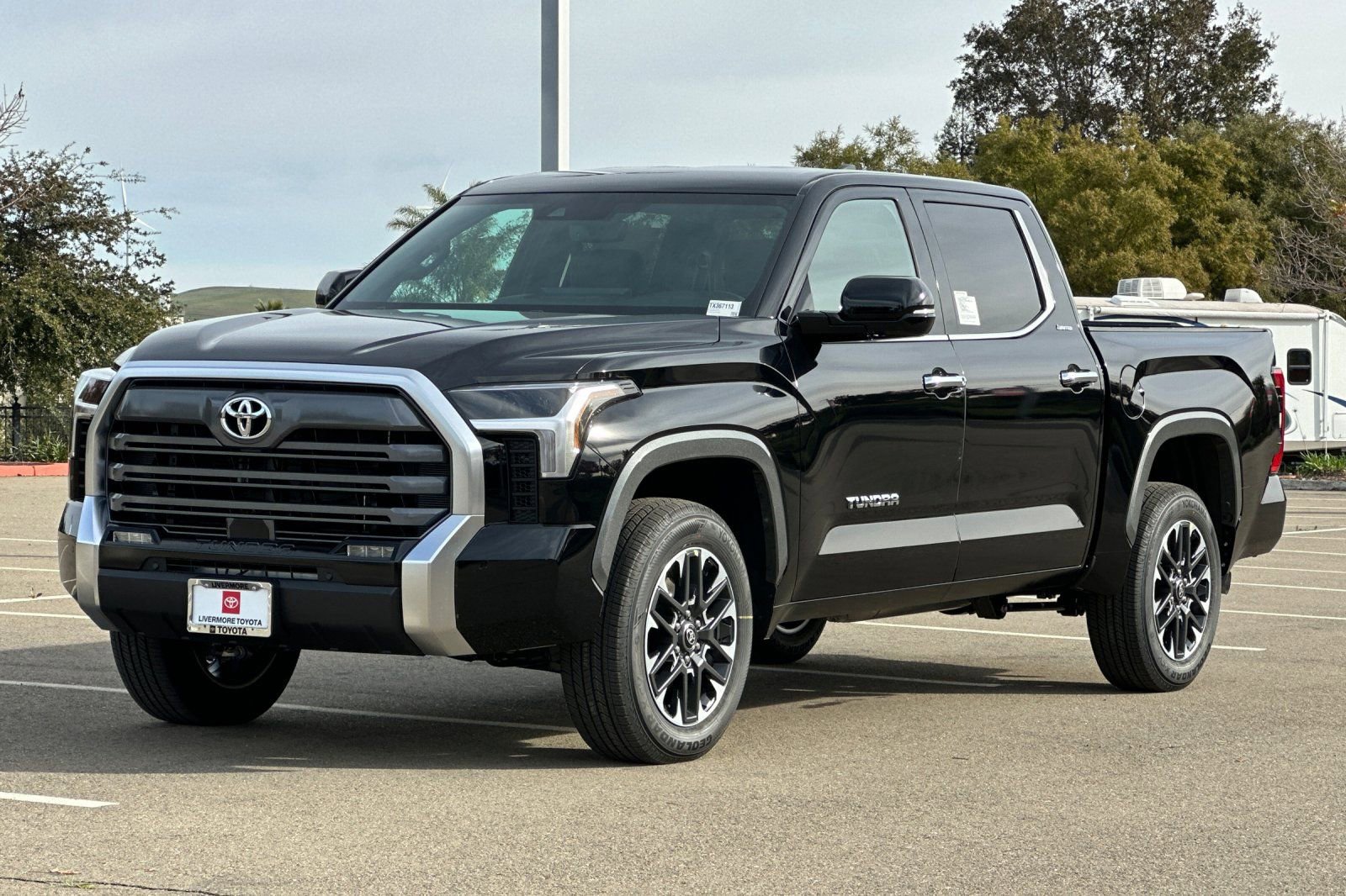 New 2026 Toyota Tundra Limited AWD/4WD image 7
