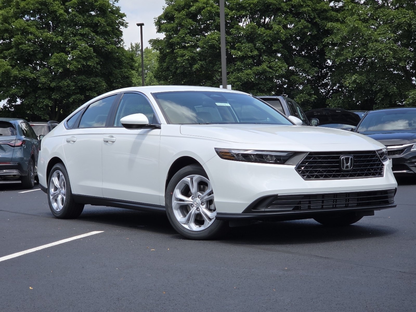 New 2026 Honda Accord LX video 2