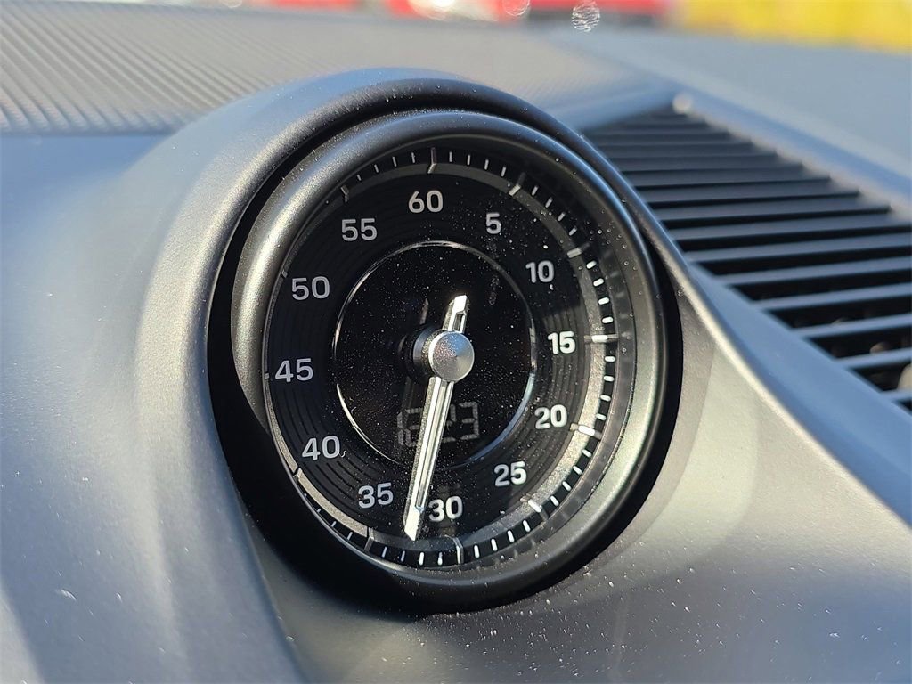 Certified 2025 Porsche Cayenne E-Hybrid image 29