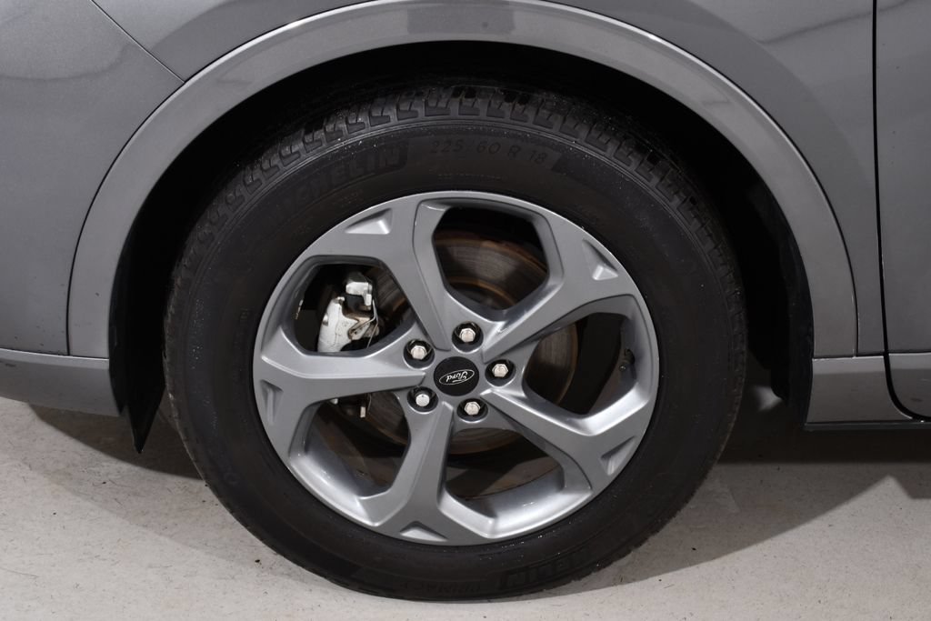 Used 2023 Ford Escape ST-Line w/ Tech Pack #1 AWD/4WD image 24
