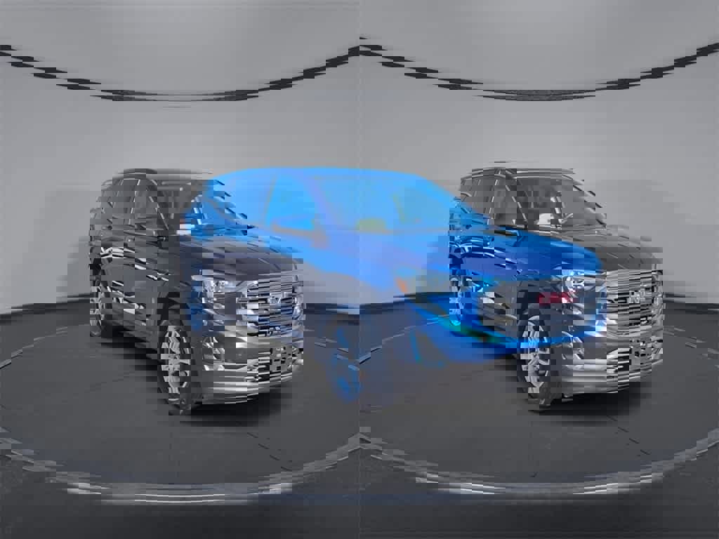 Used 2020 GMC Terrain SLE image 2