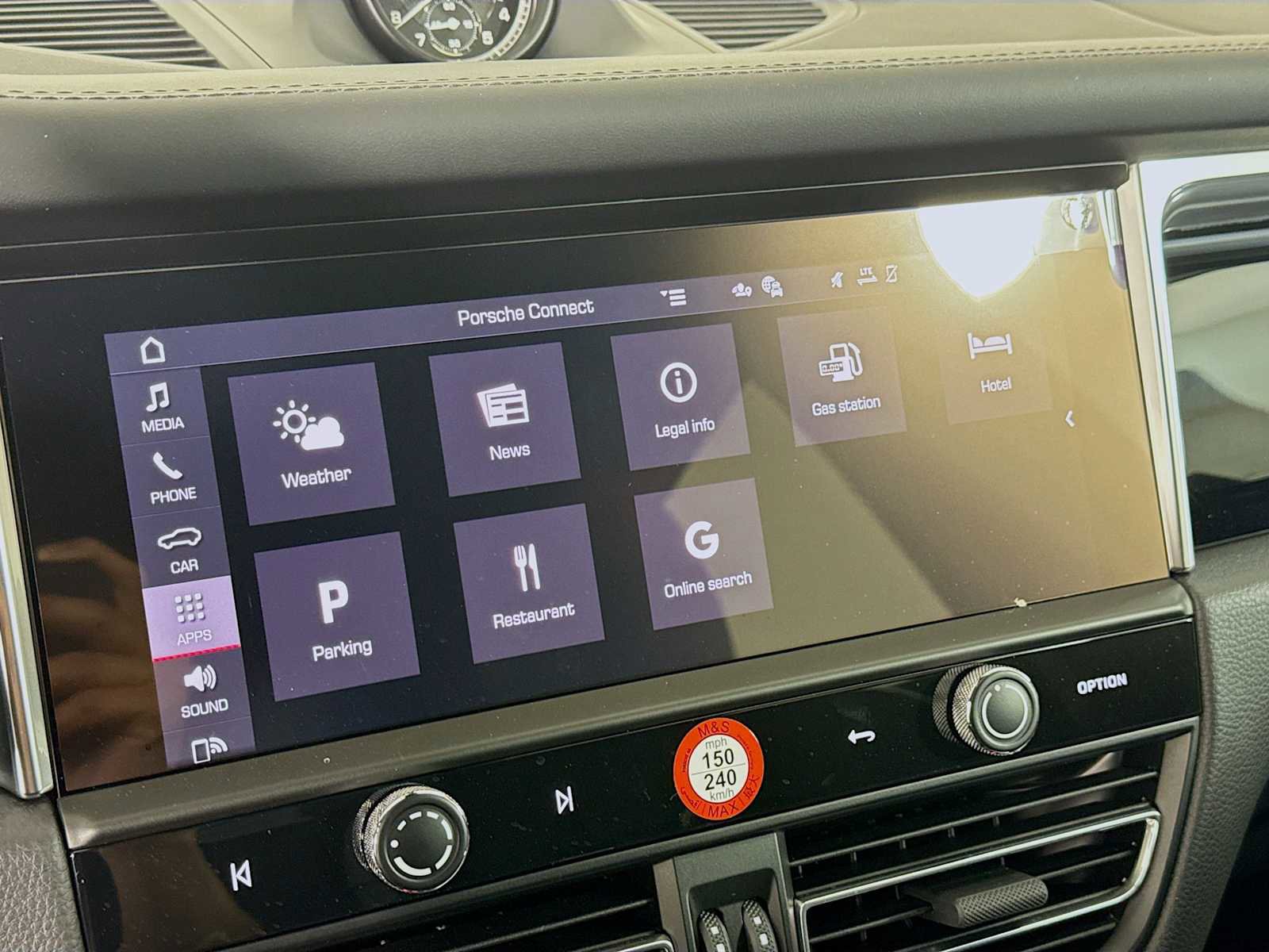 New 2026 Porsche Macan AWD/4WD image 17