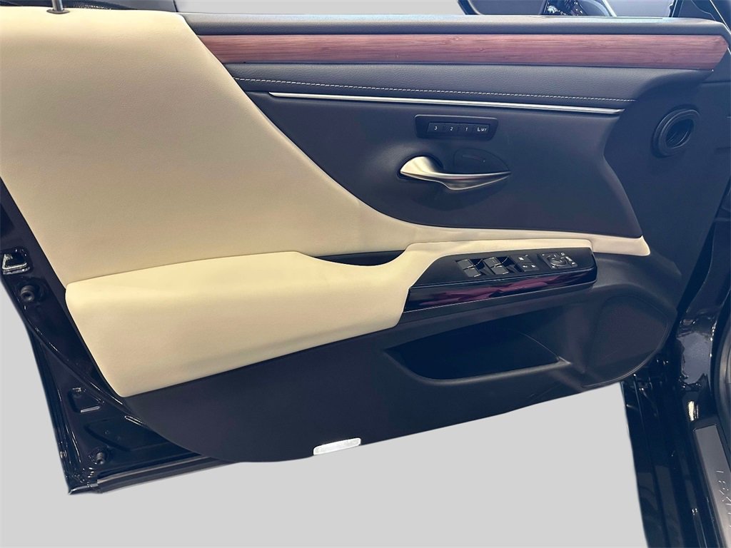 New 2025 Lexus ES 350 350 image 14