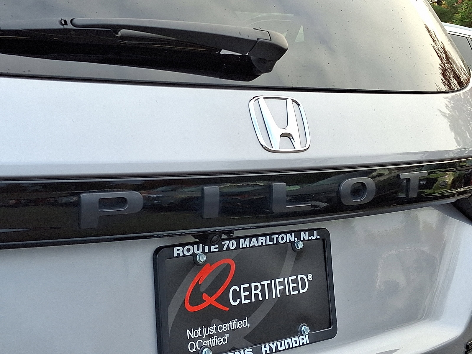 Used 2025 Honda Pilot Sport image 31