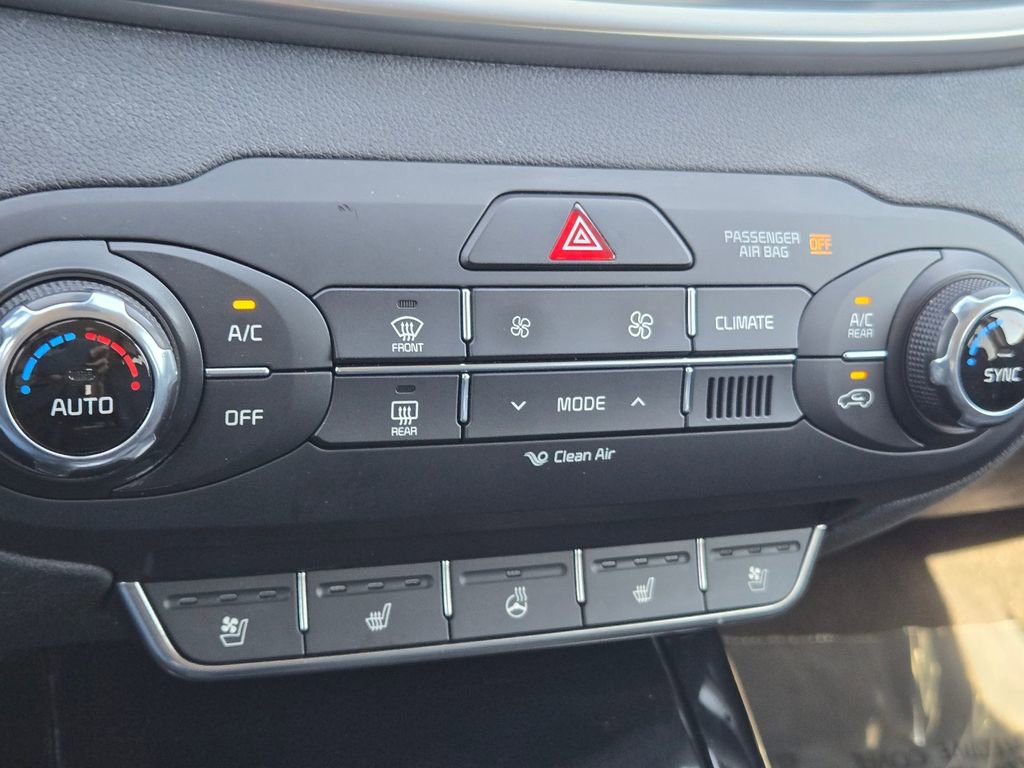 Used 2017 Kia Sorento SX image 28