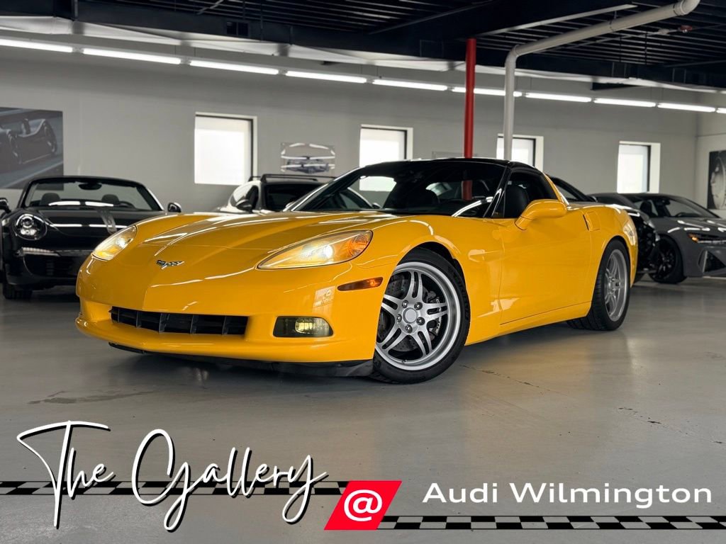 Used 2005 Chevrolet Corvette Coupe w/ Preferred Equipment Group image 1