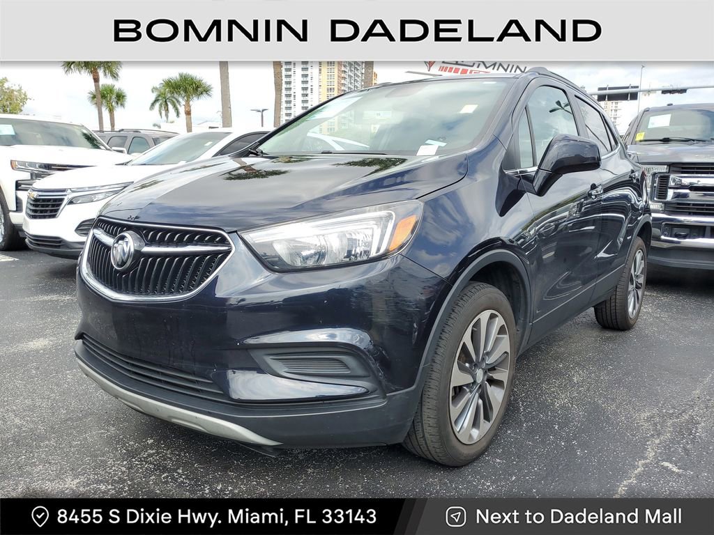 Used 2022 Buick Encore Preferred w/ Safety Package image 2