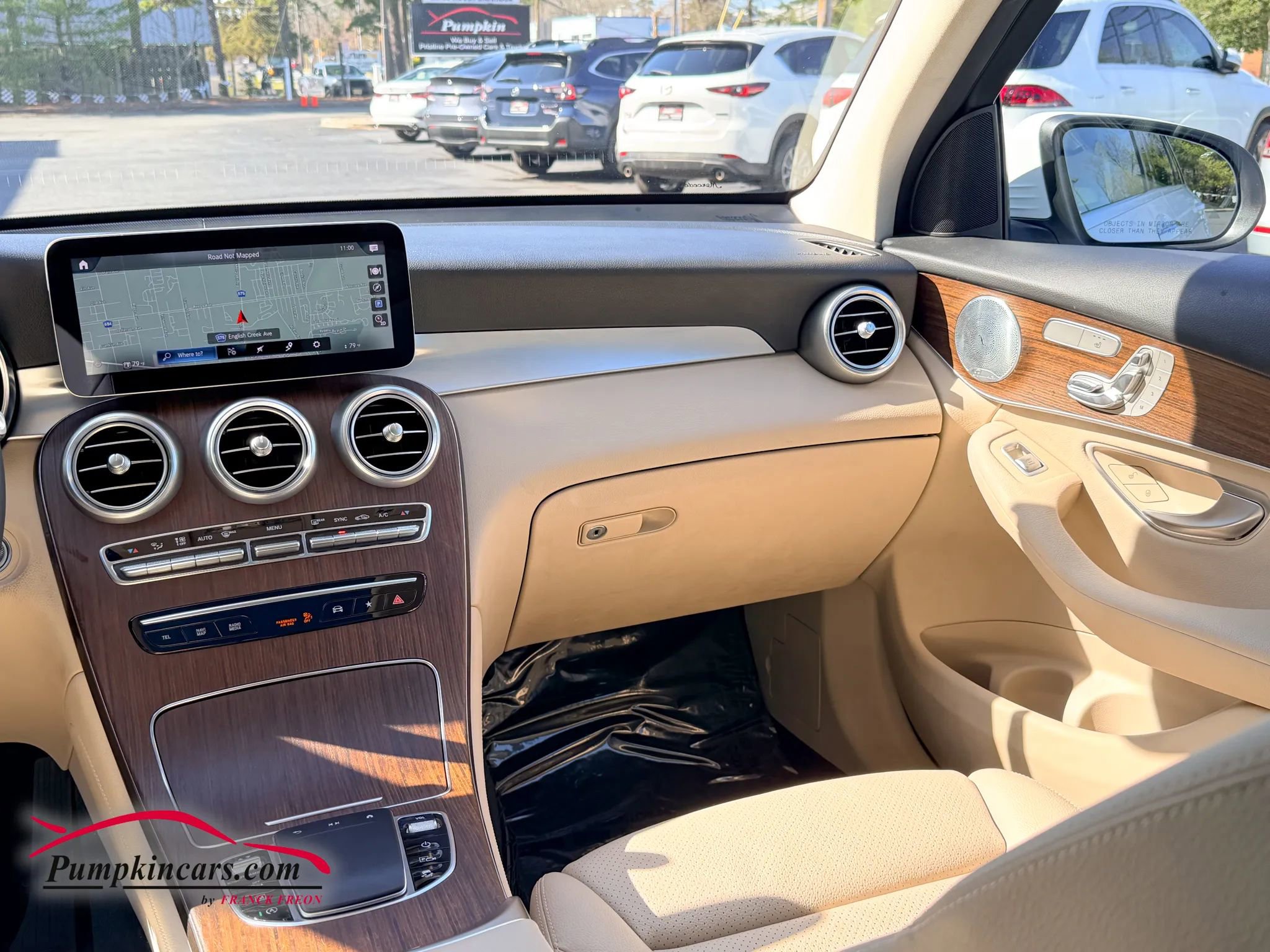 Used 2020 Mercedes-Benz GLC 300 4MATIC image 25