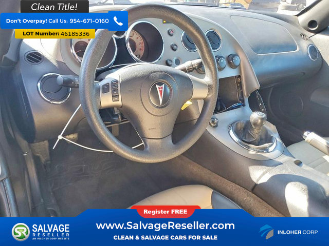 Used 2007 Pontiac Solstice Roadster w/ Preferred Package image 11