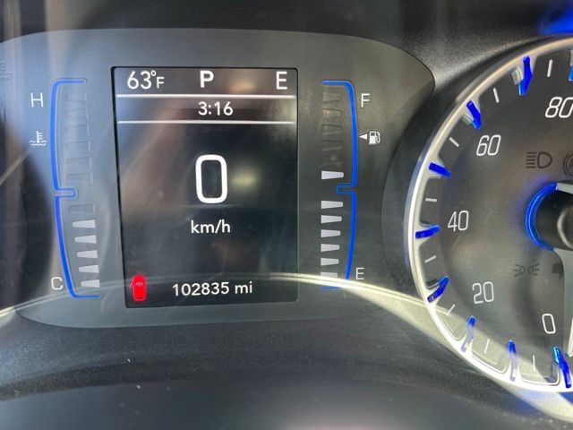 Used 2018 Chrysler Pacifica Touring-L FWD image 12