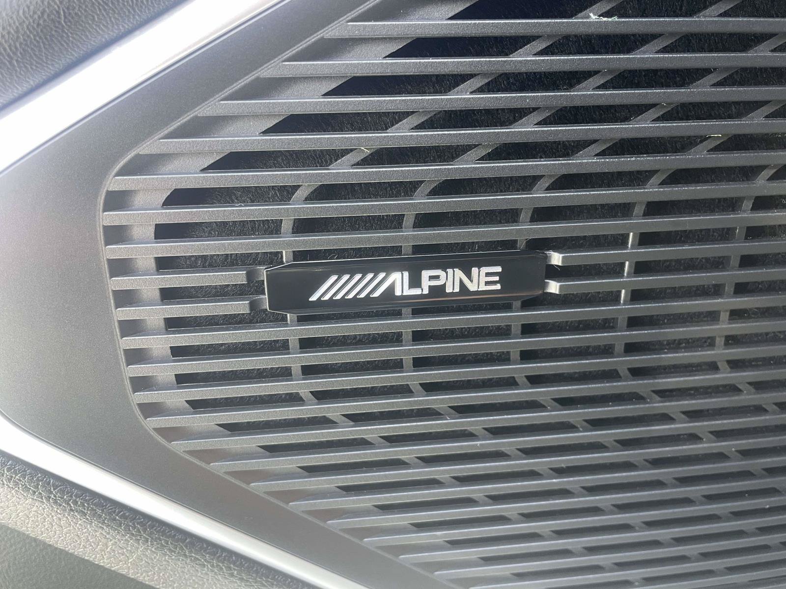 Used 2024 Jeep Wagoneer 4WD image 16