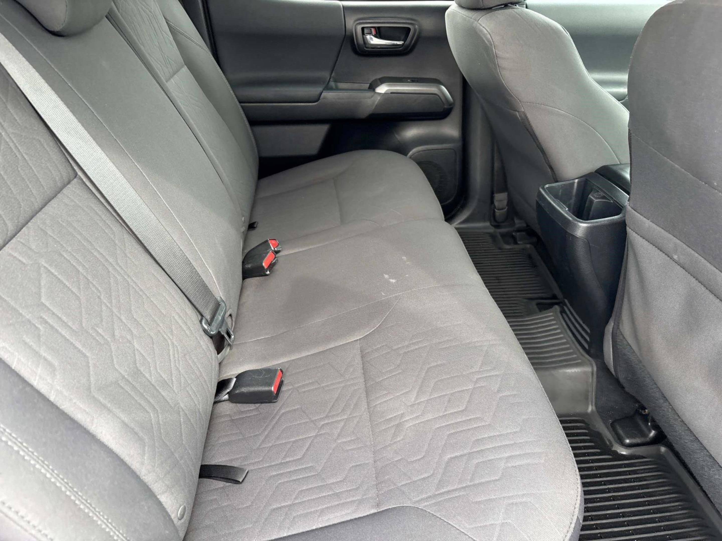 Used 2018 Toyota Tacoma TRD Off-Road image 20