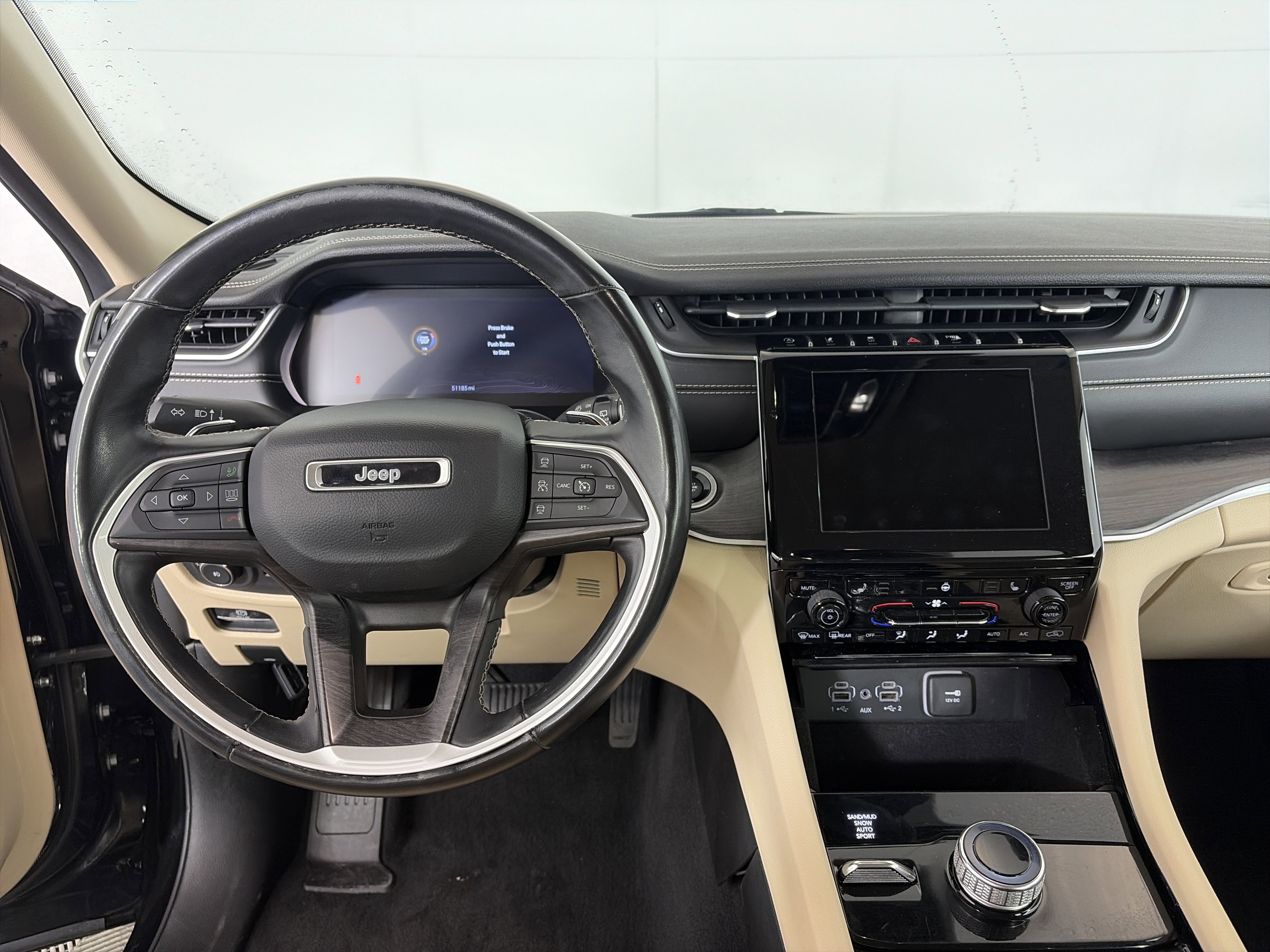 Used 2022 Jeep Grand Cherokee L Limited image 3