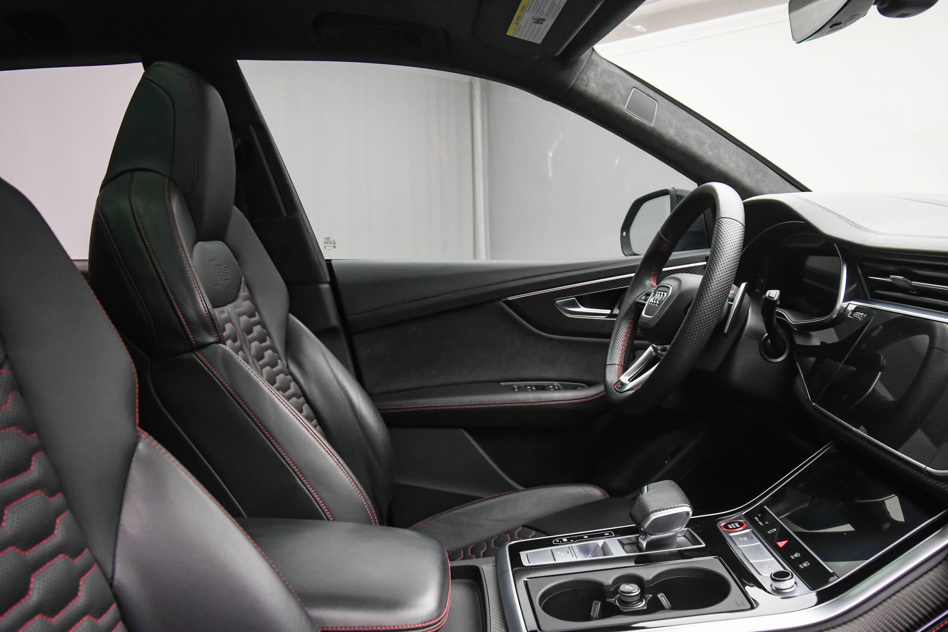 Used 2021 Audi RS Q8 4.0T w/ Black Optic Package image 48