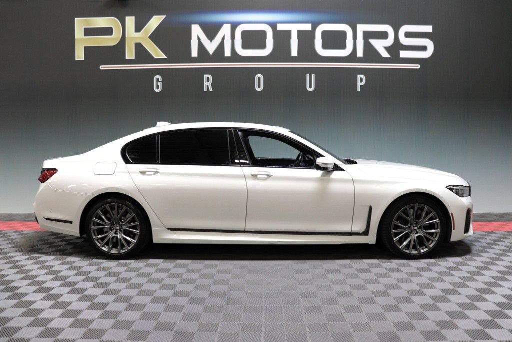 Used 2020 BMW 750i xDrive w/ Executive Package AWD/4WD image 11