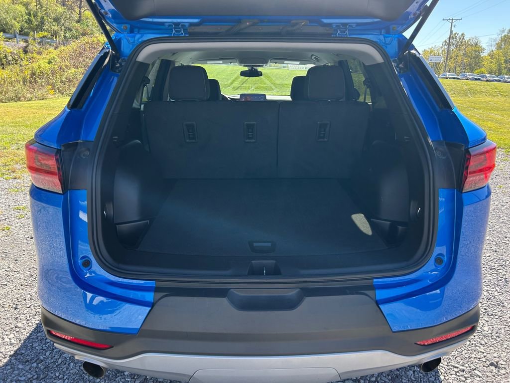 Used 2025 Chevrolet Blazer LT image 25