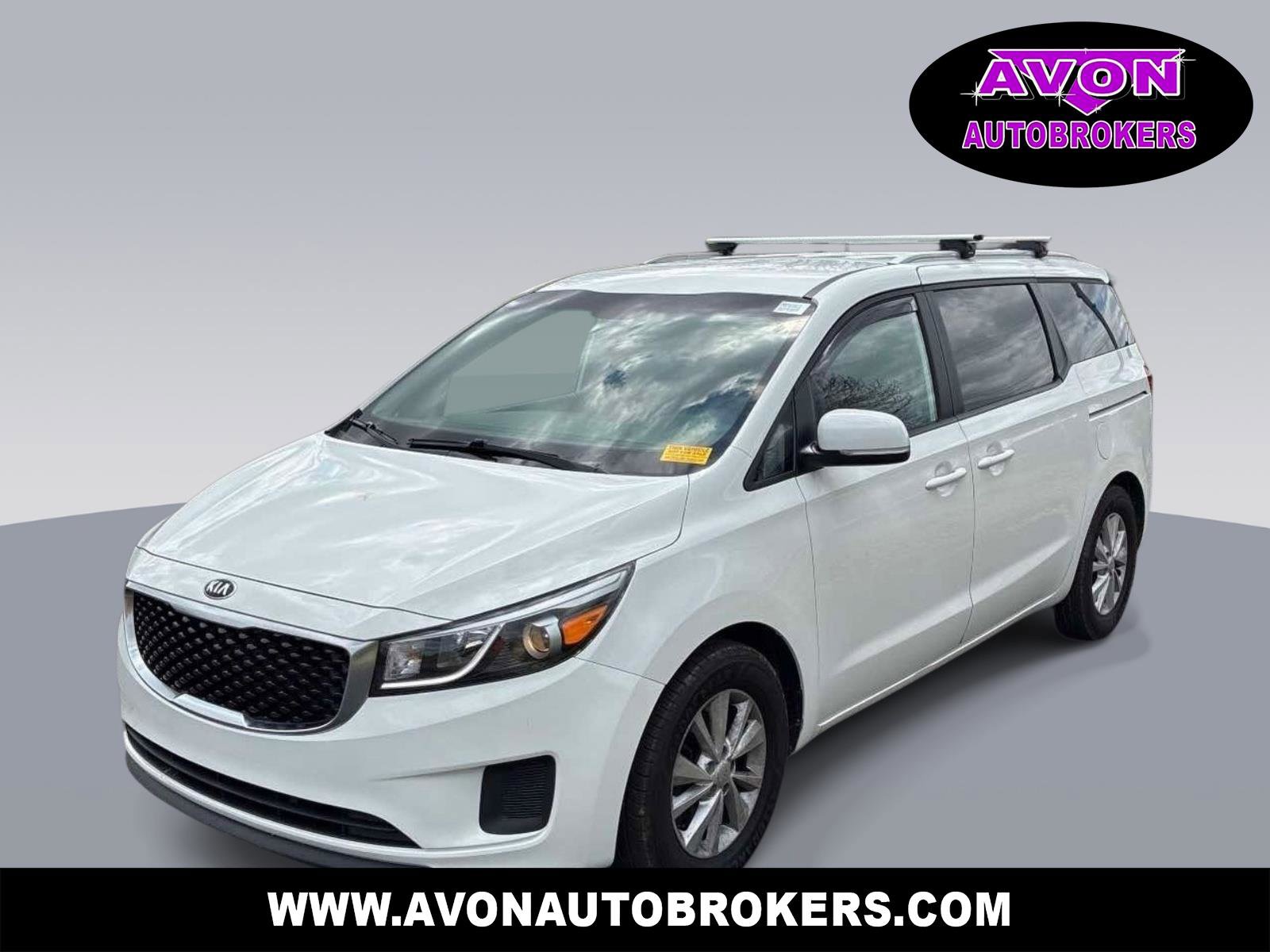 Used 2016 Kia Sedona LX image 1