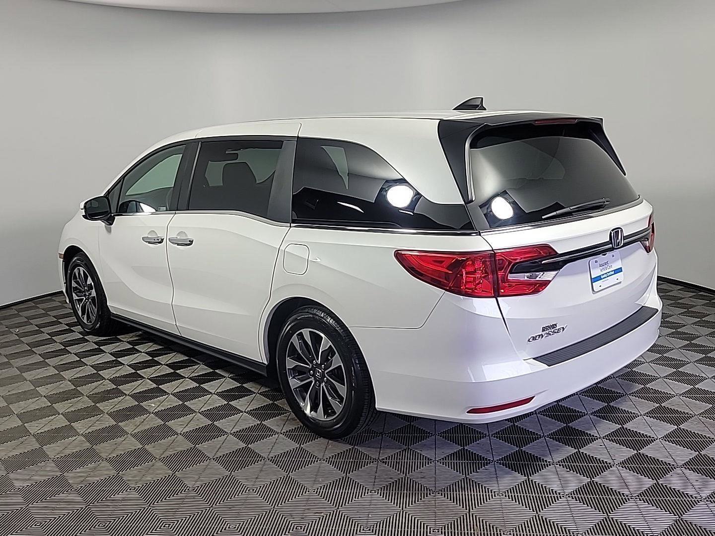 Certified 2023 Honda Odyssey EX-L image 11