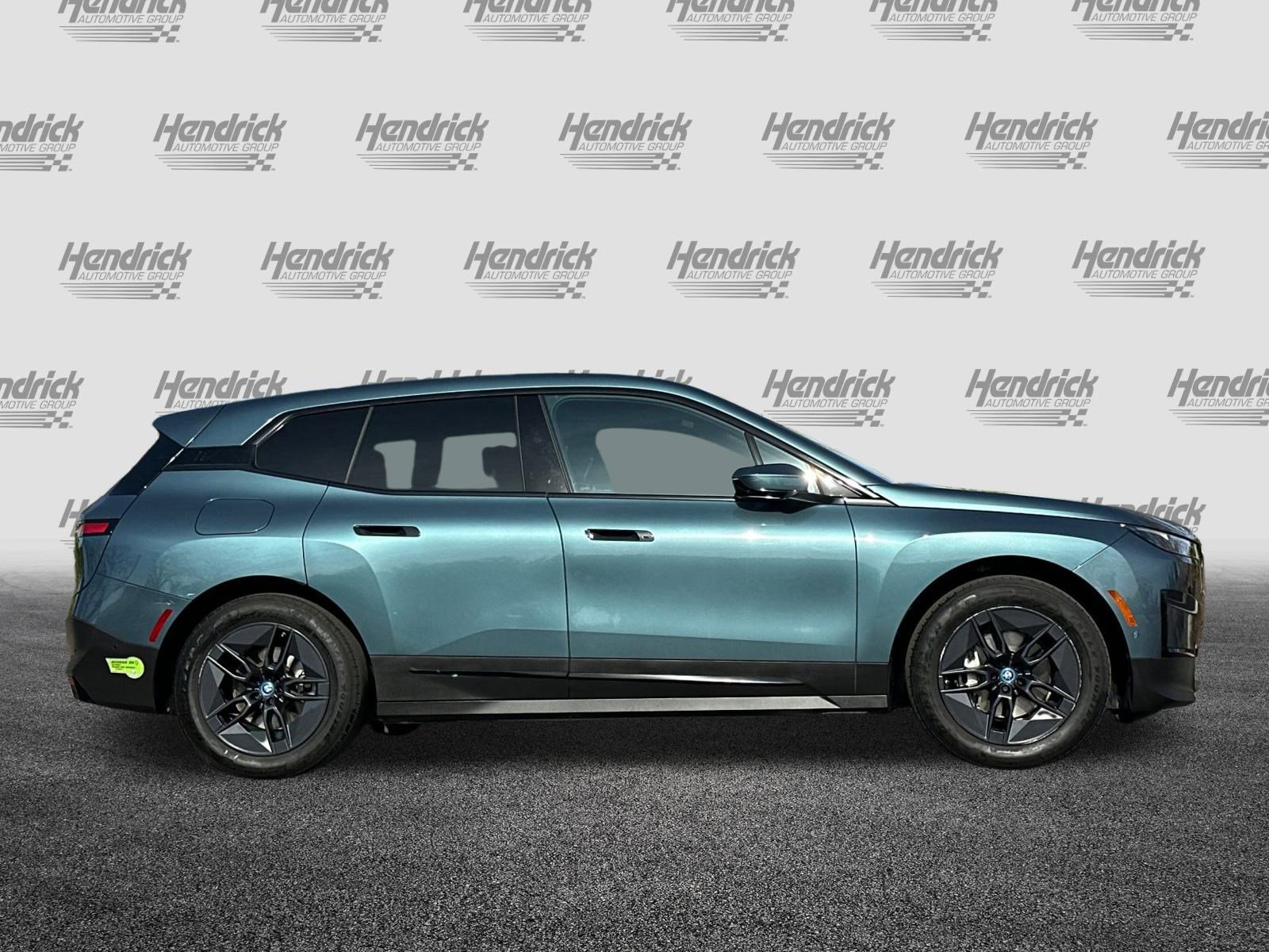 Used 2023 BMW iX xDrive50 w/ Premium Package image 3