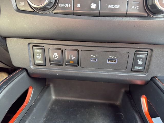 Used 2023 Nissan Frontier PRO-4X w/ Pro-4X Premium Package AWD/4WD image 36