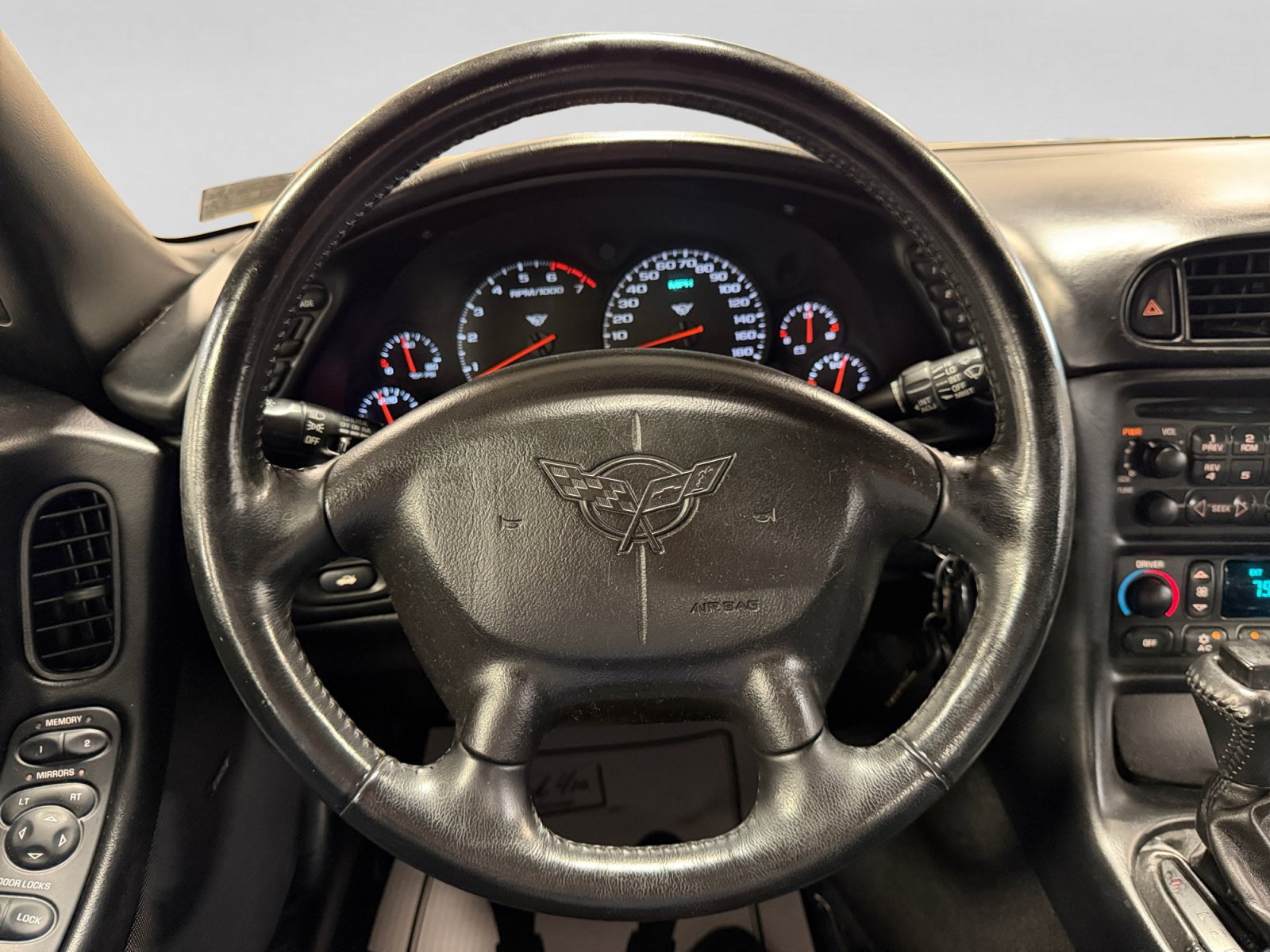 Used 2004 Chevrolet Corvette Convertible w/ Preferred Equipment Group RWD image 19