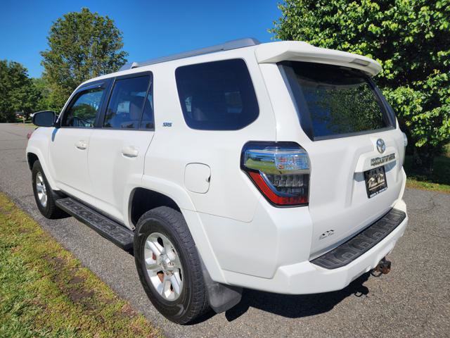Used 2016 Toyota 4Runner SR5 AWD/4WD image 11
