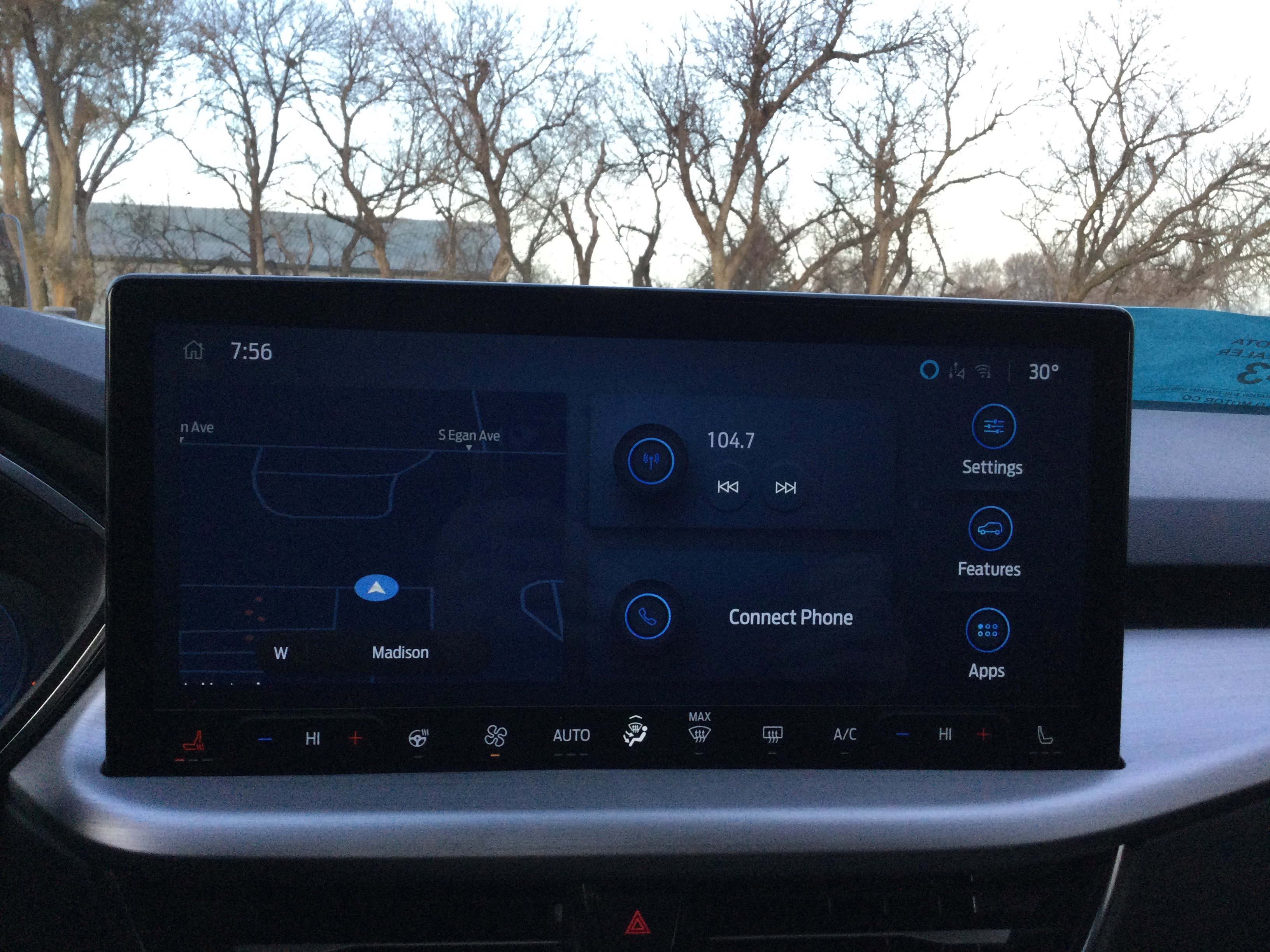 Used 2025 Ford Escape Platinum w/ Premium Technology Package image 11